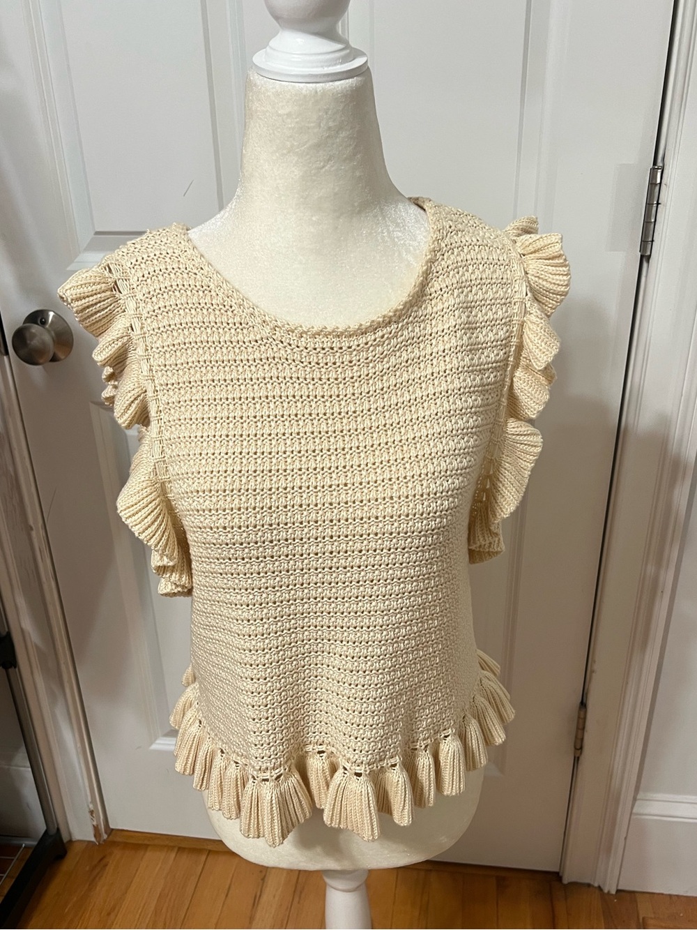 Crochet Ruffle Tank Top - Picture 4 of 6